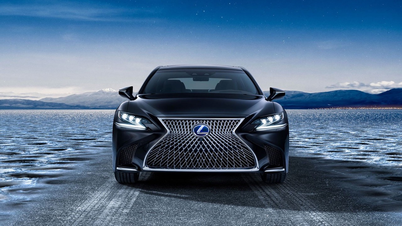 The Lexus spindle grille