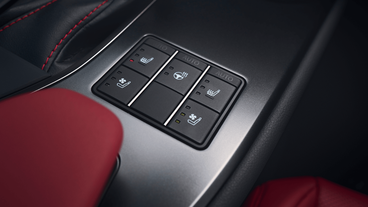 Lexus UX interior buttons